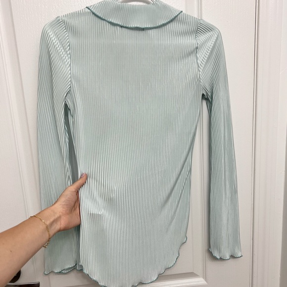 UO Teal Pleated Button Up Shirt - Picture 3 of 4
